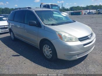  Salvage Toyota Sienna