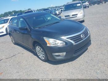  Salvage Nissan Altima