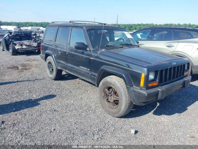  Salvage Jeep Cherokee