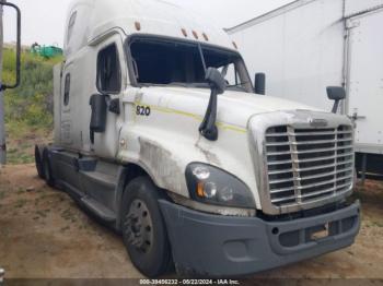  Salvage Freightliner Cascadia 125