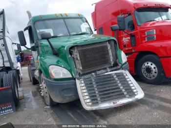  Salvage Freightliner Cascadia 125