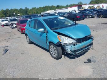  Salvage Toyota Prius c