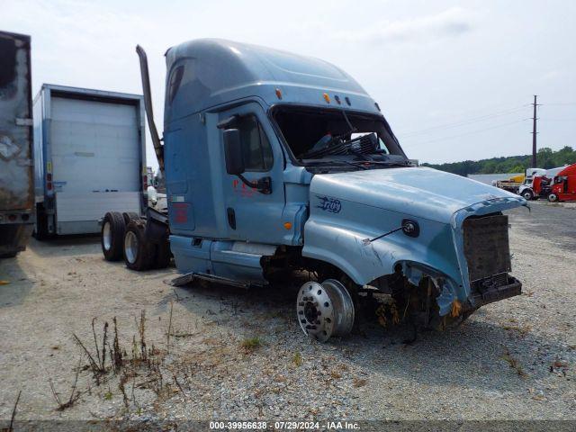  Salvage Freightliner Cascadia 125