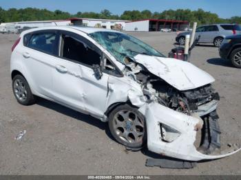  Salvage Ford Fiesta