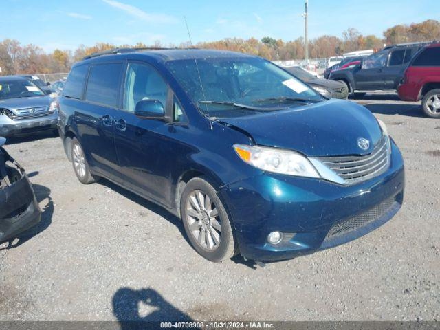  Salvage Toyota Sienna