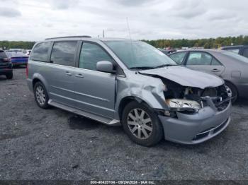  Salvage Chrysler Town & Country