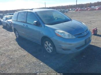  Salvage Toyota Sienna