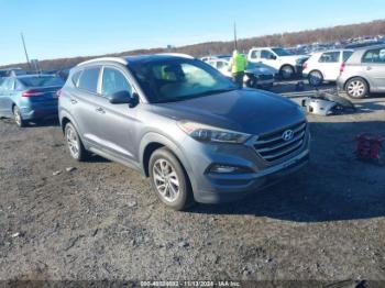  Salvage Hyundai TUCSON