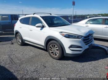  Salvage Hyundai TUCSON