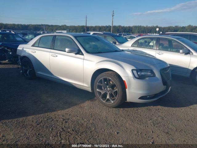  Salvage Chrysler 300