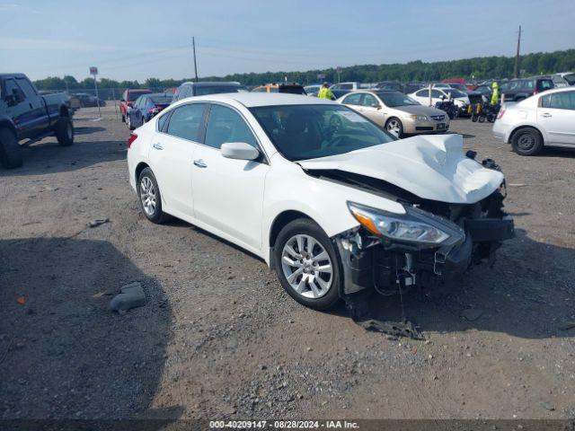  Salvage Nissan Altima