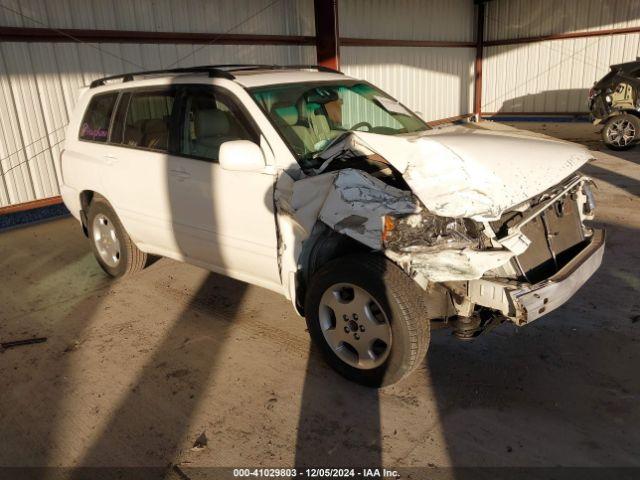  Salvage Toyota Highlander