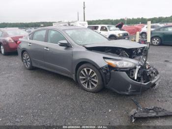  Salvage Nissan Altima