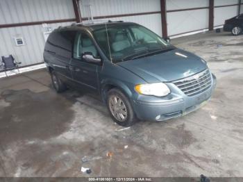  Salvage Chrysler Town & Country