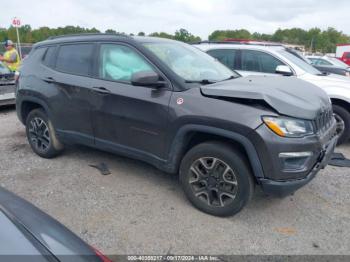  Salvage Jeep Compass