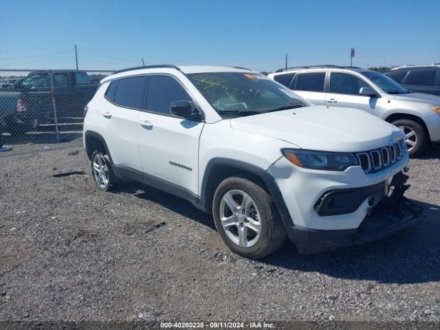  Salvage Jeep Compass