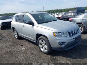  Salvage Jeep Compass