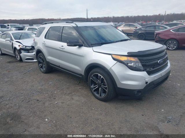  Salvage Ford Explorer