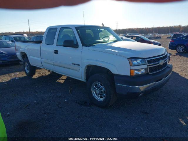  Salvage Chevrolet Silverado 2500