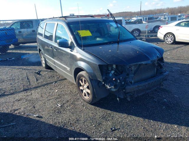  Salvage Chrysler Town & Country