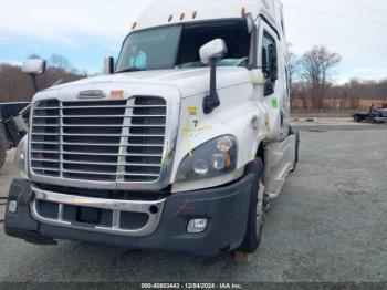  Salvage Freightliner Cascadia 125