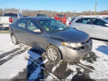  Salvage Kia Forte