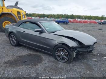  Salvage Ford Mustang