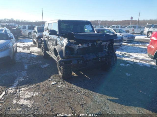  Salvage Ford Bronco