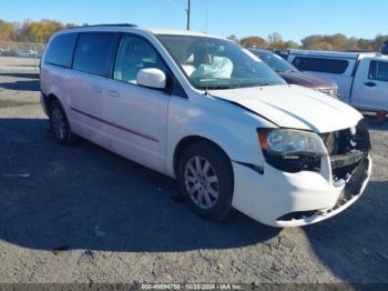  Salvage Chrysler Town & Country