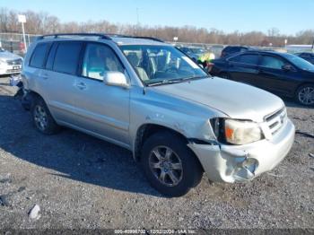  Salvage Toyota Highlander