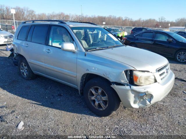  Salvage Toyota Highlander