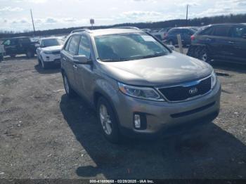  Salvage Kia Sorento