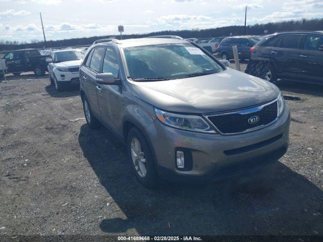  Salvage Kia Sorento