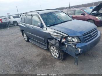  Salvage Toyota Highlander