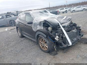  Salvage Hyundai TUCSON