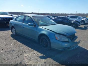  Salvage Nissan Altima