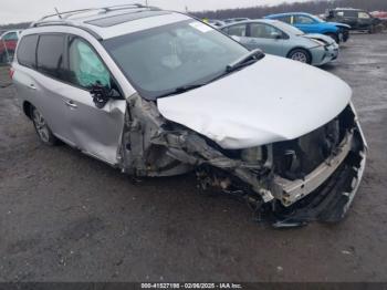  Salvage Nissan Pathfinder