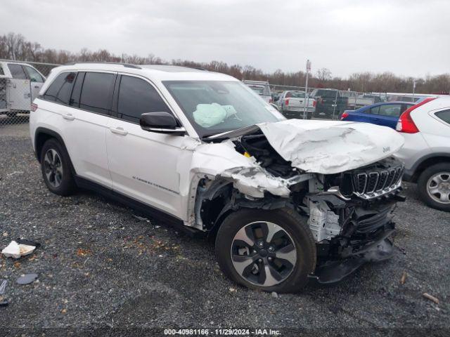  Salvage Jeep Grand Cherokee