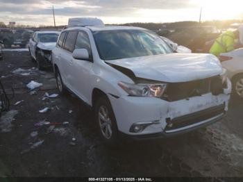  Salvage Toyota Highlander