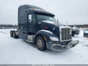  Salvage Peterbilt 587