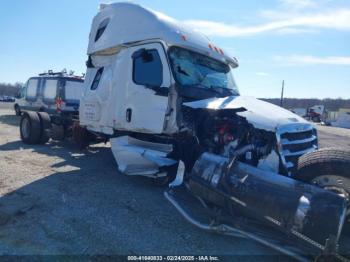  Salvage Freightliner New Cascadia 126