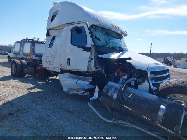  Salvage Freightliner New Cascadia 126