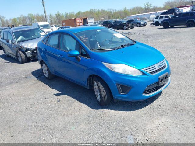  Salvage Ford Fiesta