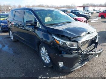  Salvage Kia Sedona