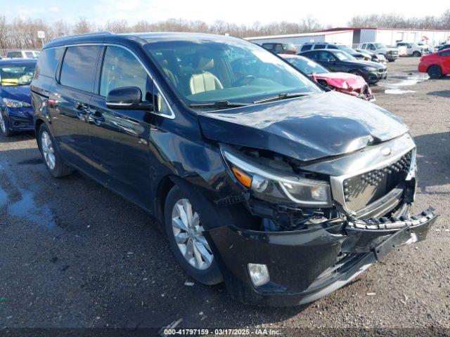  Salvage Kia Sedona