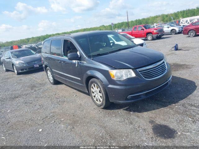  Salvage Chrysler Town & Country