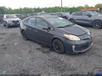  Salvage Toyota Prius
