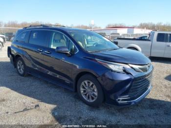  Salvage Toyota Sienna