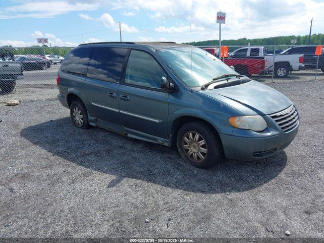  Salvage Chrysler Town & Country