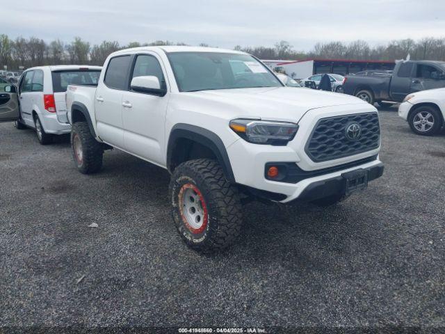  Salvage Toyota Tacoma